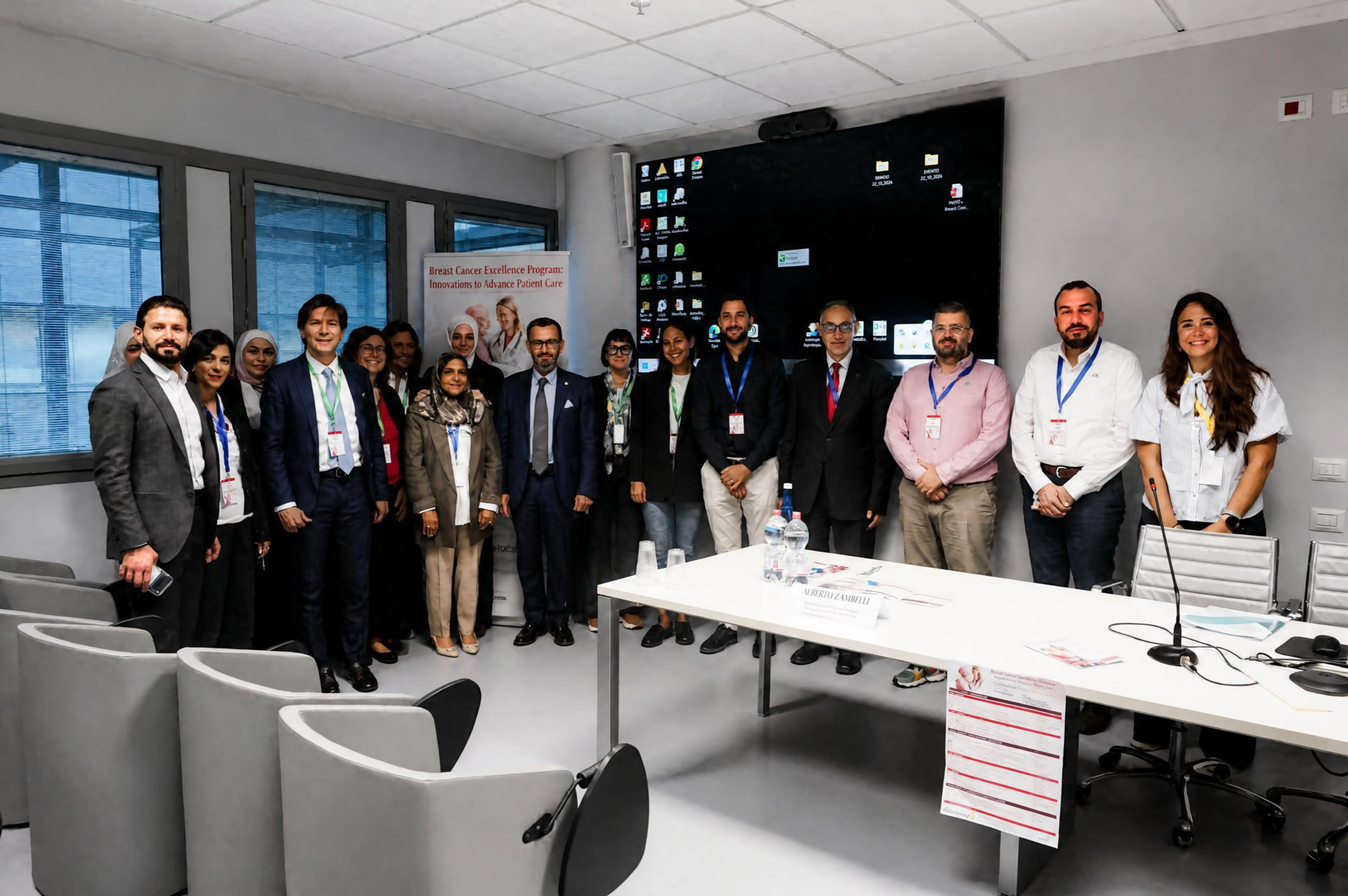 Foto di gruppo Breast Cancer Excellence program